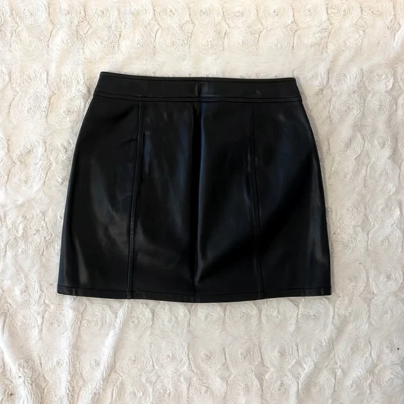 Leather Skirt - Picture 2 of 2
